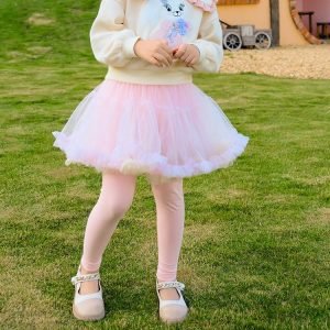 童裝 裙褲 - ️️️️韓版女童蓬蓬紗裙褲 現貨尺碼:110,140,150 🏷買滿$500或以上包中通自取點/智郵站或郵局取/OK便利店。 ⭐️ 順豐到付 ⭐️ 平郵+$8(限重250g) / +$16(限重500g) 需自行承擔寄失風險 ⭐️ 智郵站(香港郵政智能櫃)或郵局取件 收費0.5kg +$10, 1kg +$18 ⭐️ 中通(自提點首公斤+$15) 尚有其它清貨商品: 特價清貨區 ++++++++++++++++++++++++++++++++++++ 歡迎你like and follow我Facebook專頁: Facebook: https://www.facebook.com/hkawesomekids/ 另外,你可以加入我哋嘅WhatsApp group,最快收到最新既各樣優惠😘 如同意可按此加入:https://chat.whatsapp.com/Cwej2o0H0X22O2rPPW3I0t ⚠️溫馨提示:記得較靜音🔇